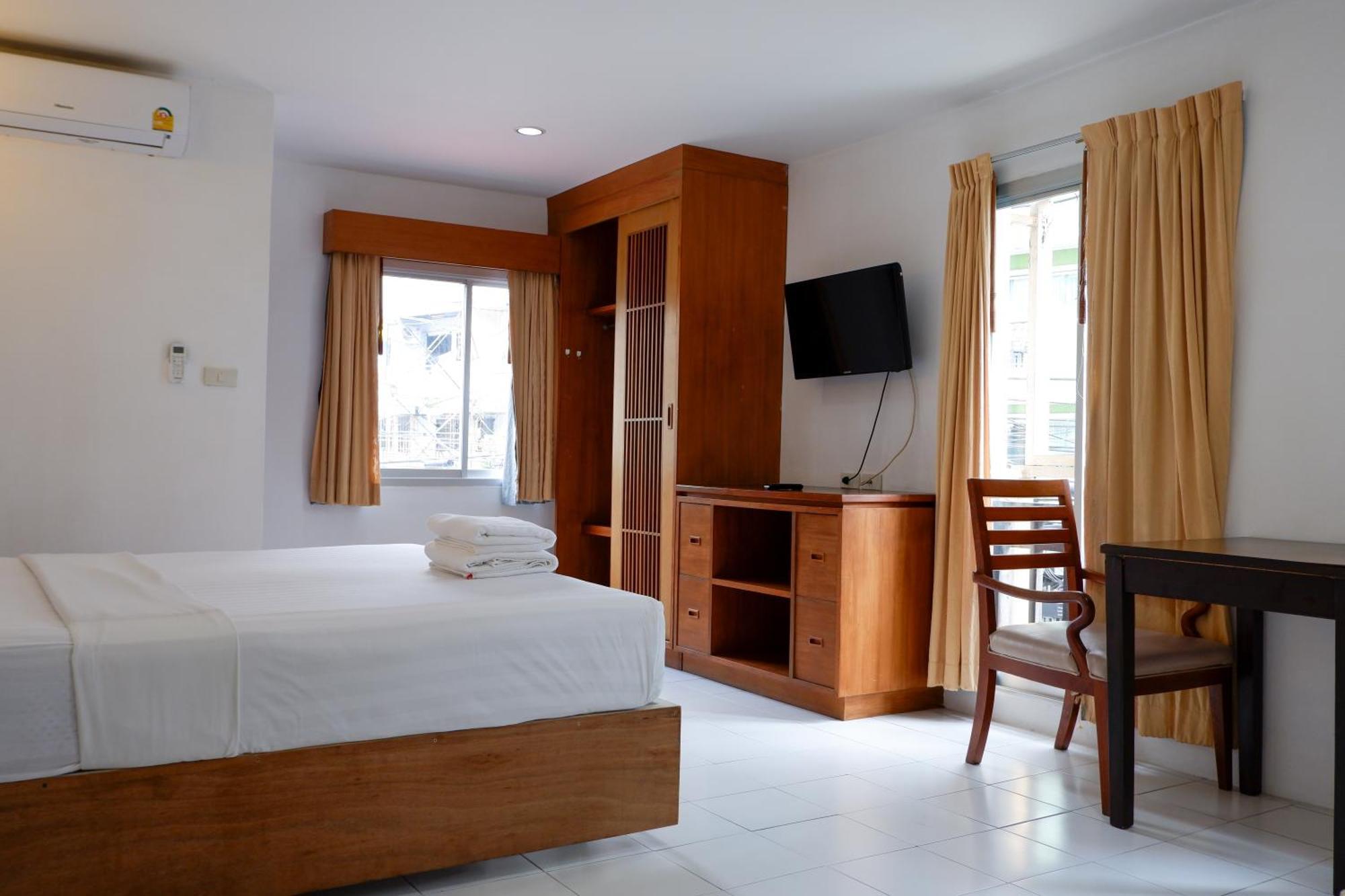 פאטאיה 18 Coins Budget Hotel מראה חיצוני תמונה