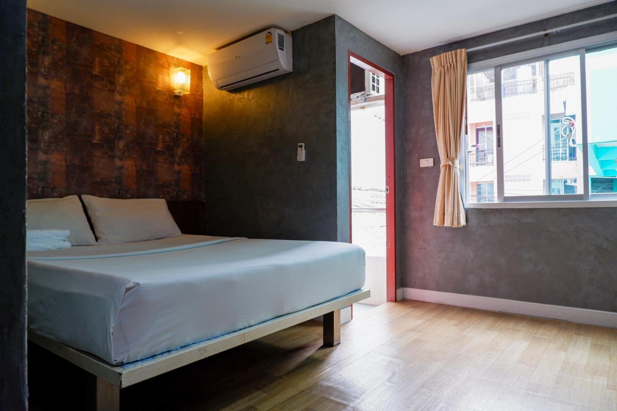 פאטאיה 18 Coins Budget Hotel מראה חיצוני תמונה