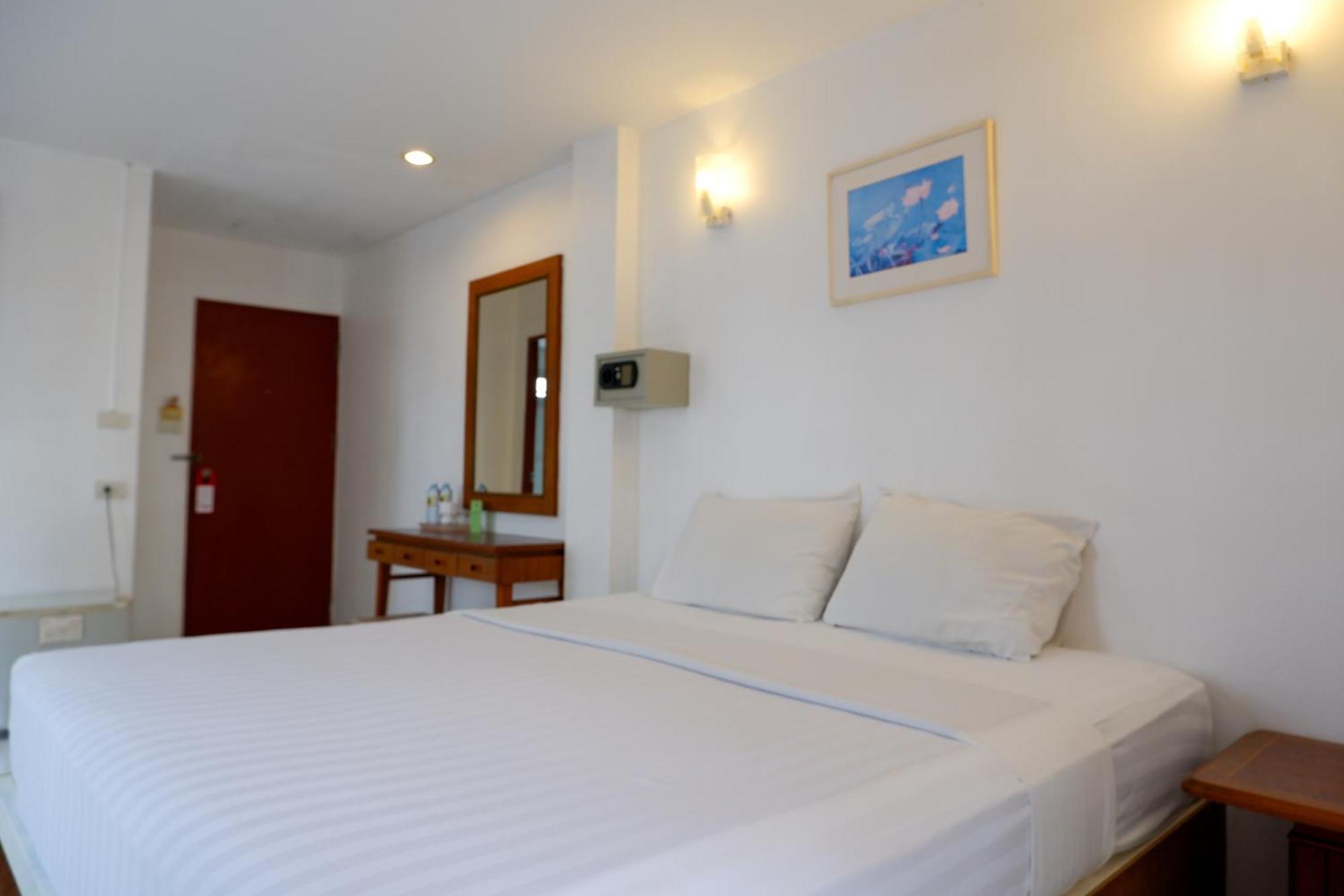 פאטאיה 18 Coins Budget Hotel חדר תמונה