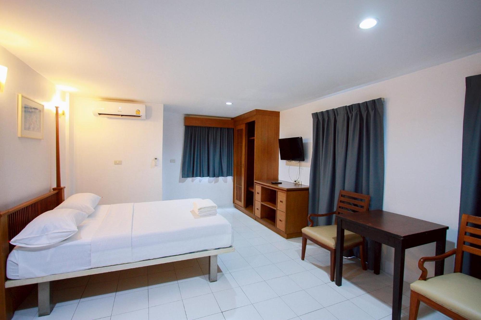 פאטאיה 18 Coins Budget Hotel מראה חיצוני תמונה