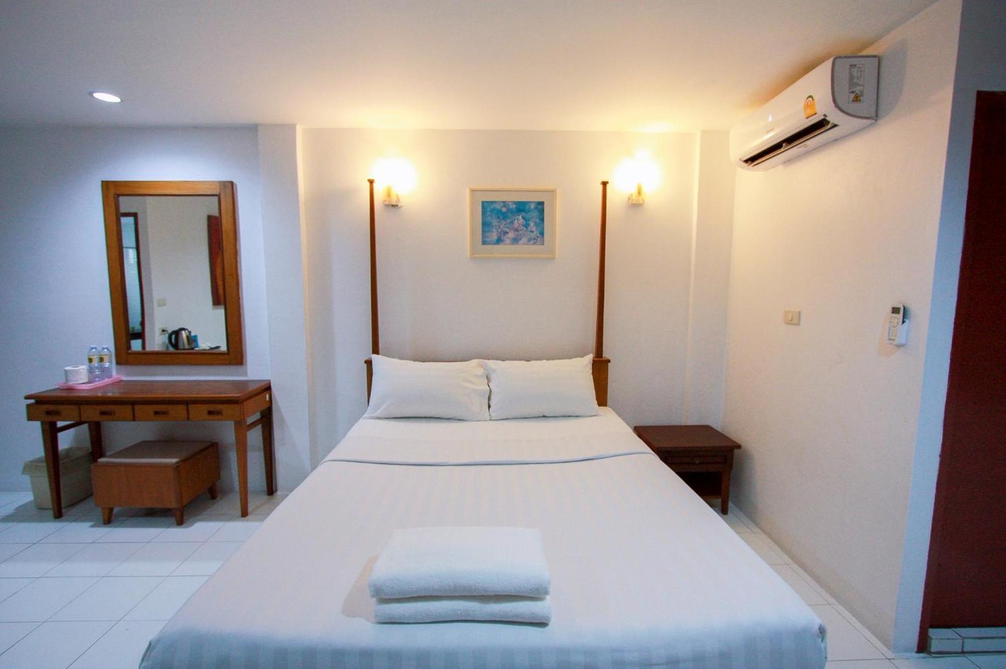 פאטאיה 18 Coins Budget Hotel מראה חיצוני תמונה