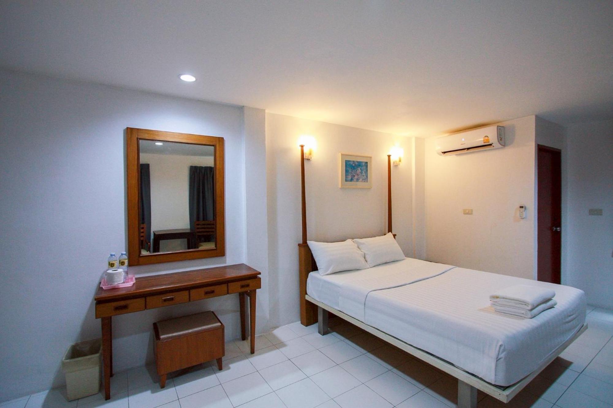 פאטאיה 18 Coins Budget Hotel חדר תמונה